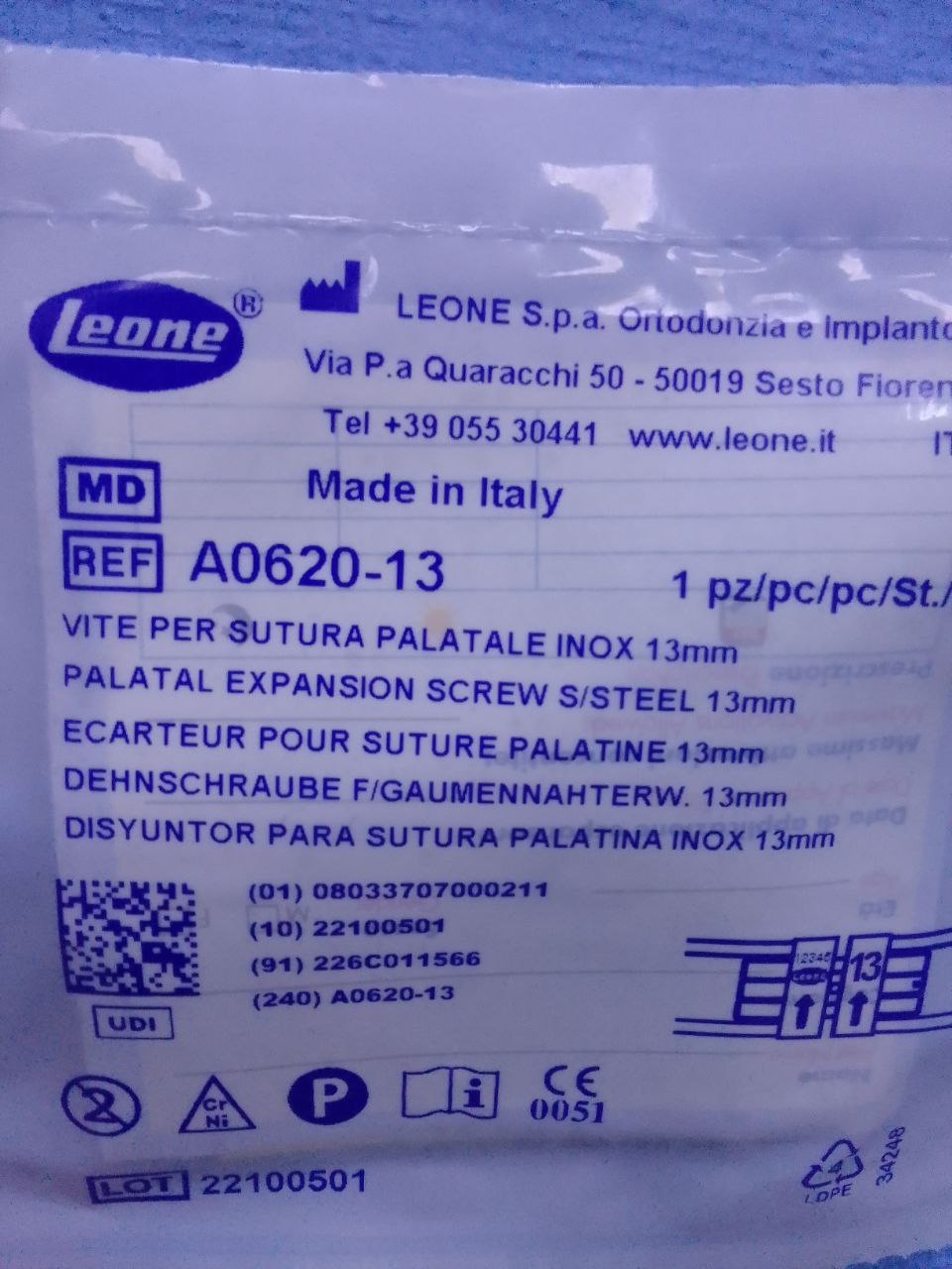 Гвинт для розширення піднебінного шва 